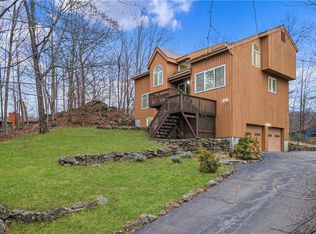 1 Dickerson Rd, Cortlandt Manor, NY 10567