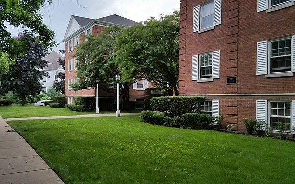 2nd image of 1410 Hinman Ave APT 2
