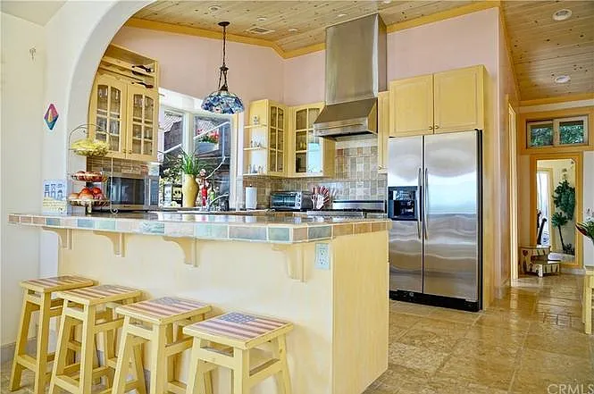 Wow, What a Beautiful Kitchen