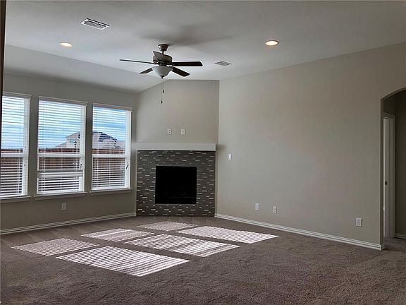 2nd image of 2829 Barnsley Dr