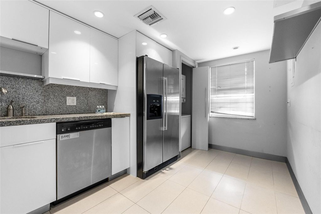 535 Oaks Drive #508, photo 4