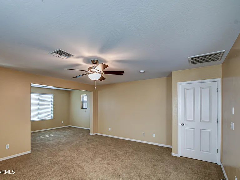 3114 E Franklin Ave — Photo 24