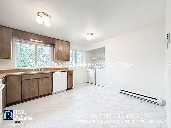 4th image of 450 Pearl St #B