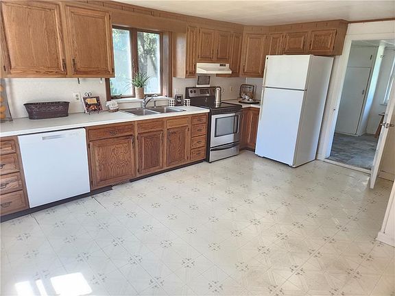 4th image of 1464 S Krocks Rd