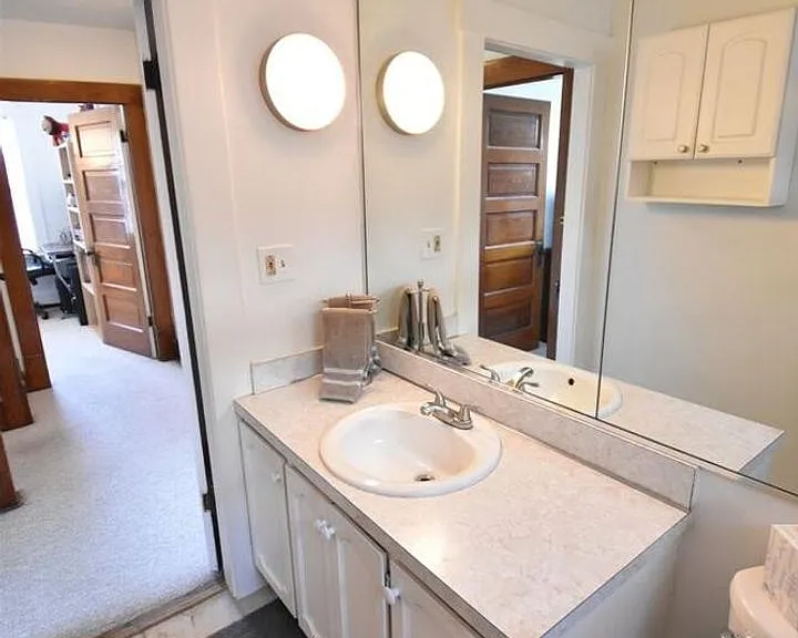 912 Lazelle-130 Concord — Photo 12