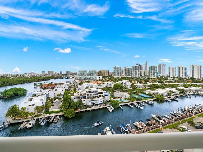 400 Kings Point Dr #1628 — Photo 3