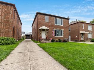 5711 Warwick Dr, Parma, OH 44129