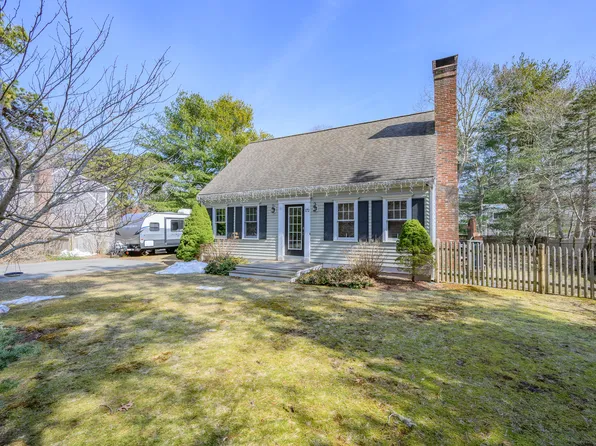 172 Skunknet Road, Centerville, MA 02632