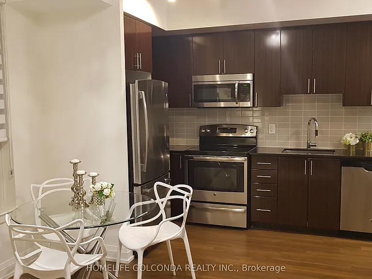 7171 Yonge St #1508 — Photo 18