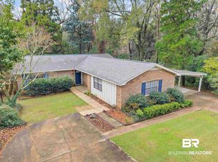 204 Gayfer Ct, Fairhope, AL 36532