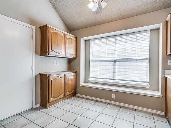 4th image of 2606 Crosslands Dr