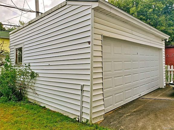 2nd image of 53 Montrose Ave