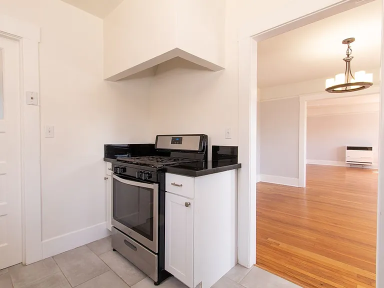 3042 Palm St — Photo 9