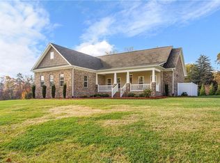 2101 Walnut Crossing Run, Yadkinville, NC 27055