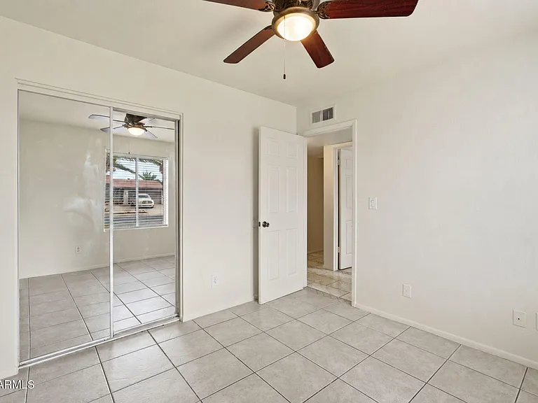 4731 W Paradise Ln — Photo 24