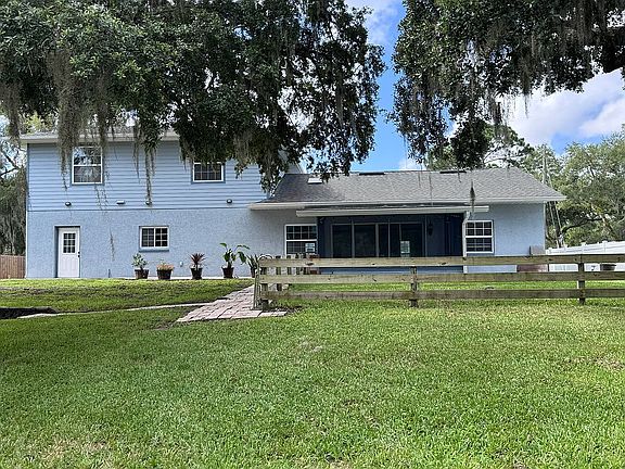 3rd image of 14191 W River Rd