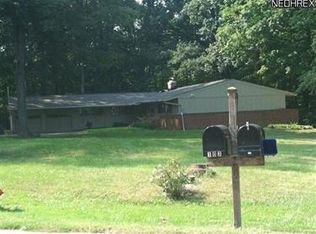 103 Ridgewood Rd, Chagrin Falls, OH 44022