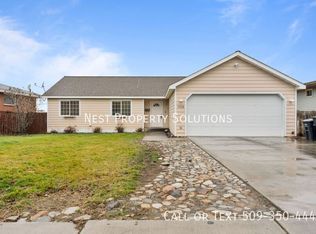 1038 S Skyline Dr, Moses Lake, WA 98837