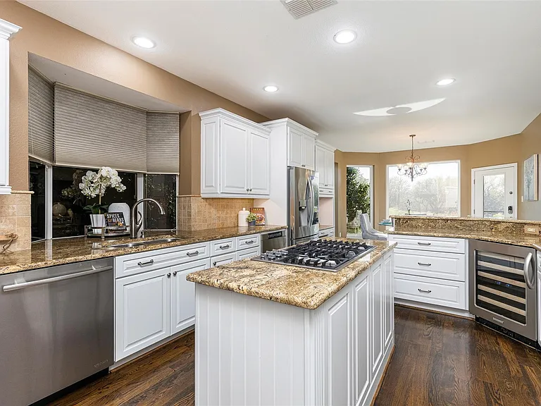 6809 Cedar Ridge Ct — Photo 6