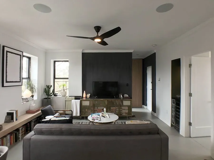 Elegantly Designed Two Bedroom in Bloomingdale! — Photo 2