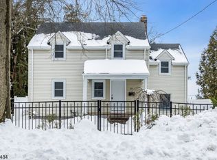 59 1St St, Fanwood Boro, NJ 07023