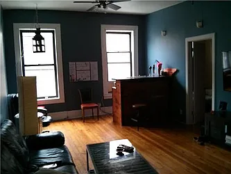 Rented by R New York