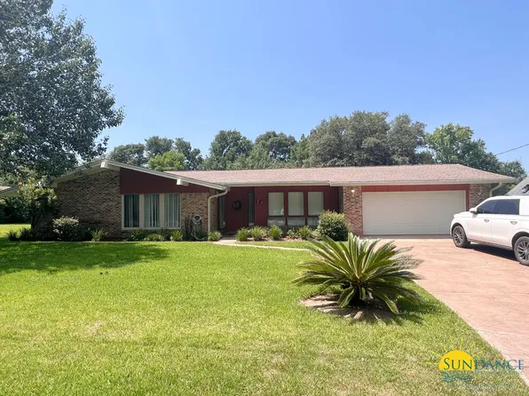 33 Holly Ave, Shalimar, FL 32579