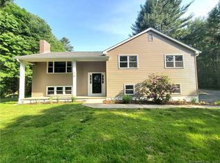 23 River Farm Dr, Brooklyn, CT 06234