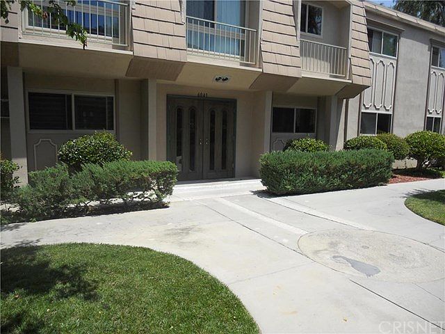 1st image of 6041 Fountain Park Ln APT 2