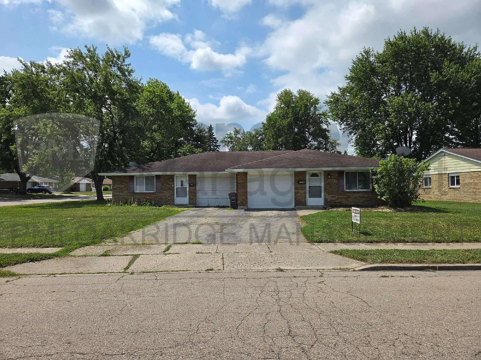 3 bed, 1.0 bath, 1029 sqft, $1,350 — Photo 2