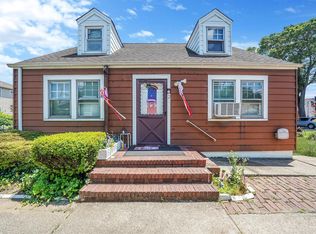 7 Zemek St, Valley Stream, NY 11580