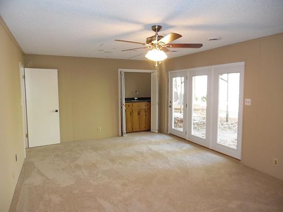 3rd image of 4709 Worden Dr