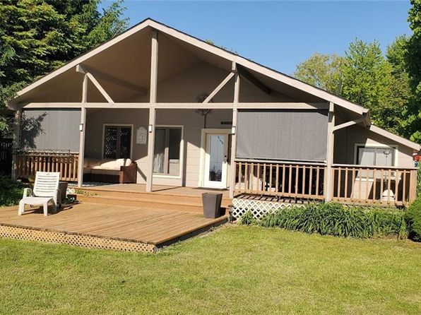 72147 Lake Shore Dr, Bluewater, ON N0M 1N0