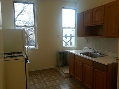 2nd image of 2345 38th St APT 3R
