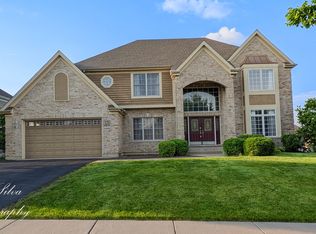 3260 Nottingham Dr, Algonquin, IL 60102