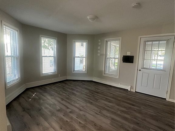5th image of 47 1/2 Bridge St #47