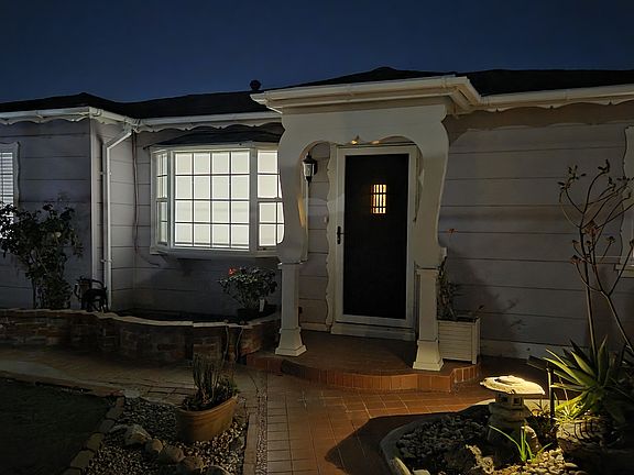 Front Facade -perspective view - evening