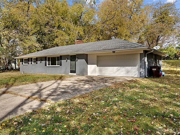 2nd image of 2946 Sunny Dr