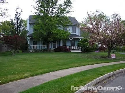 10 Chelsea Ct photo 1