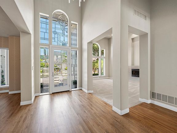 3rd image of 42 Masland Cir