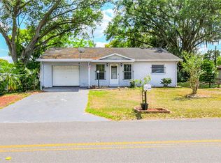 39208 5th Ave, Zephyrhills, FL 33542