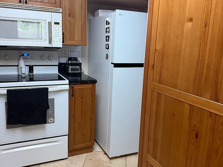 2410 Post Oak Ln — Photo 5