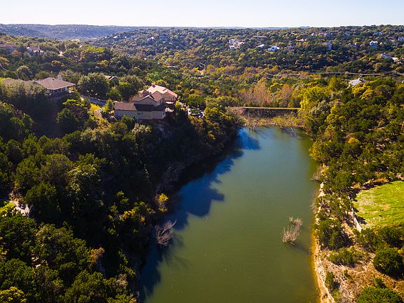 Panoramic Hill Country Views