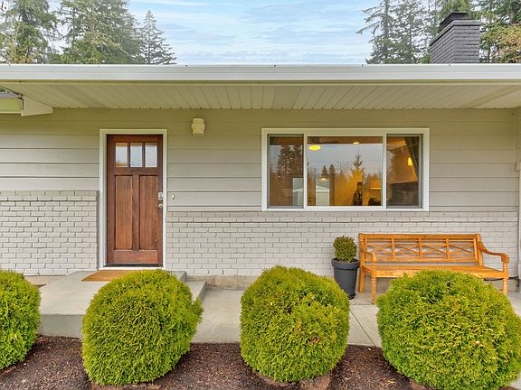3rd image of 24315 NE 142nd Ave