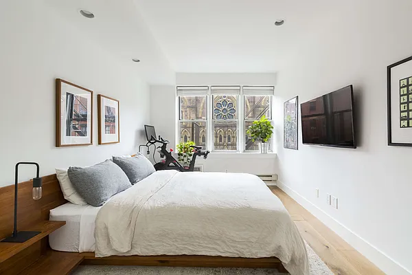 Sold by Compass | media 3