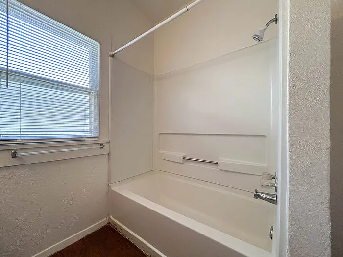 1201 Bolivar St — Photo 20