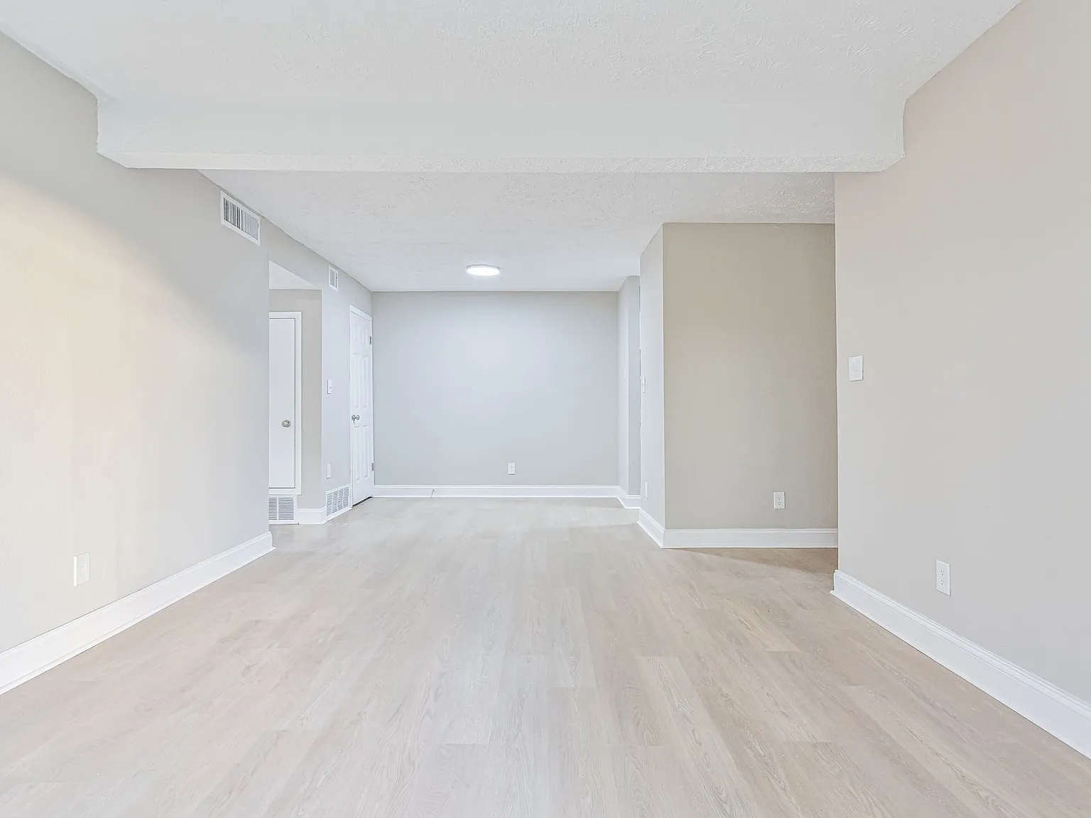 The Eastern Apartments — Photo 3