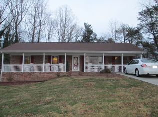 201 Ester Dr, Mount Airy, NC 27030