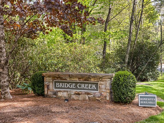 4th image of 92 Covered Bridge Road