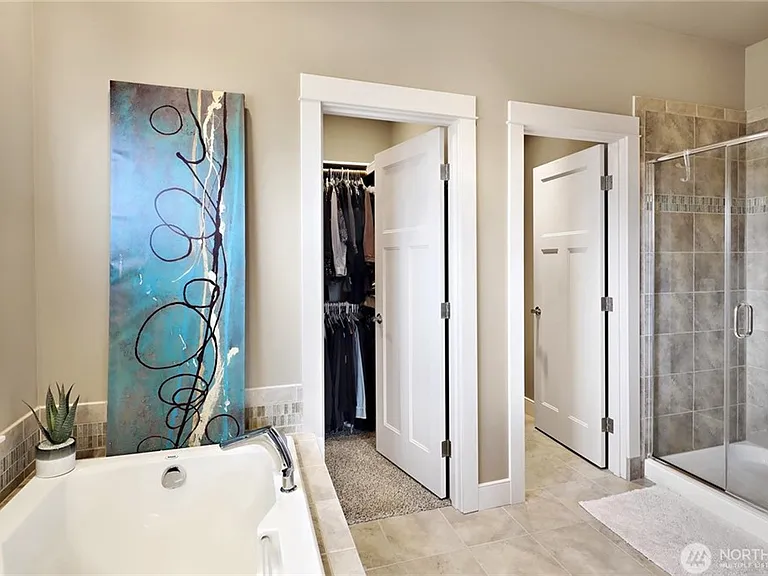 3705 Bristol St — Photo 22